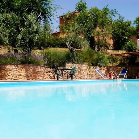 Brucianesi Sleeps 2 Pool Wifi
